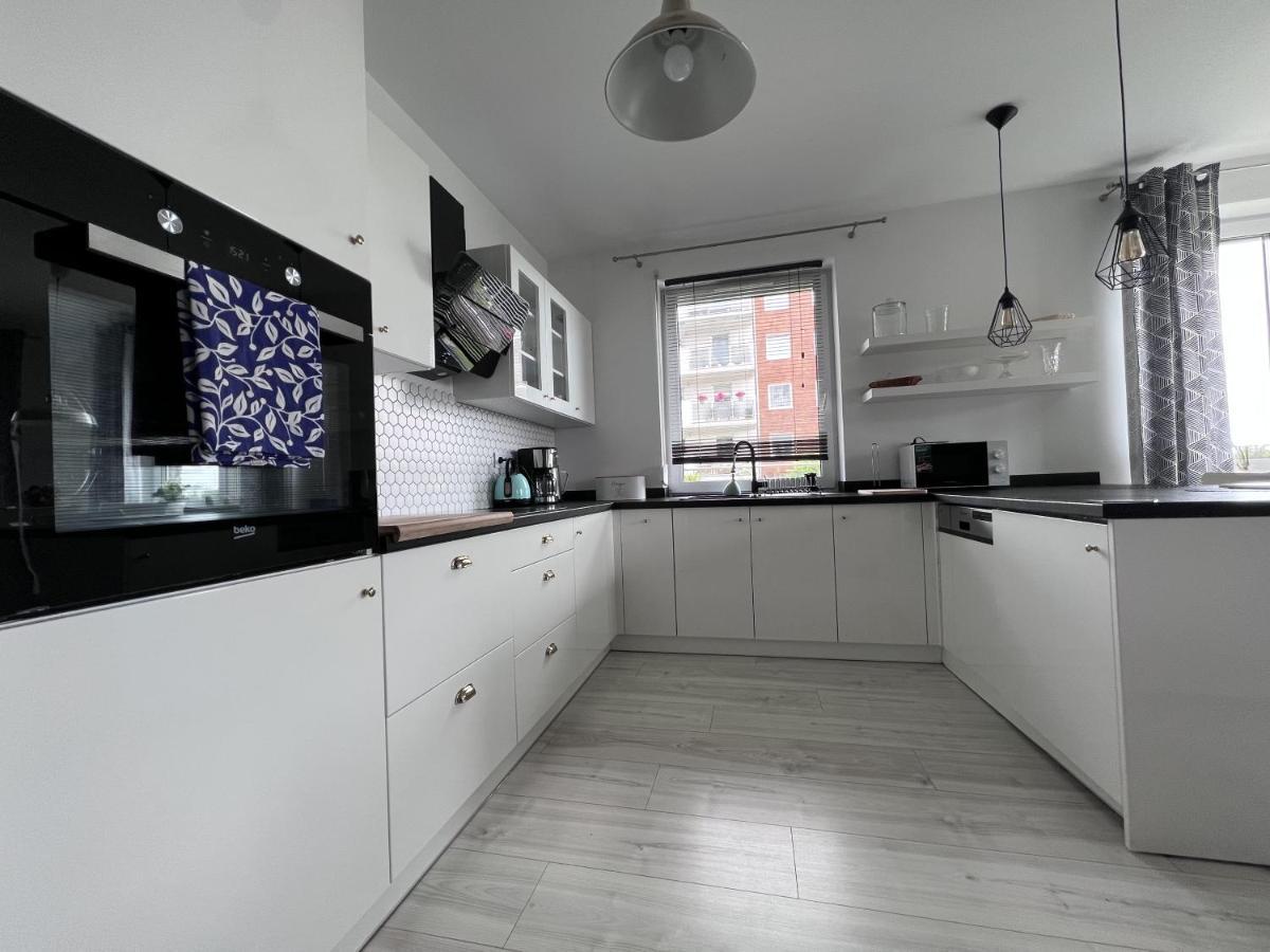 Apartament Z Tarasem Na Osiedlu Rakownica Jelenia Góra Εξωτερικό φωτογραφία
